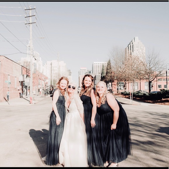 Amazing wedding dress - Picture 3 of 7